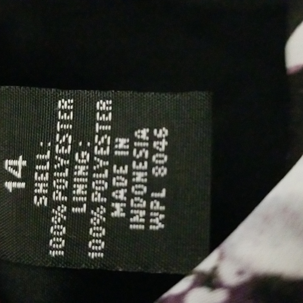 NWT Alfani Sleeveless High Neck Blouse, size 14 - Picture 4 of 5